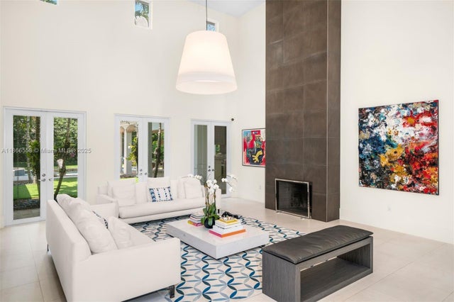 3 of 26 - 2820 Brickell Ave, Miami, FL