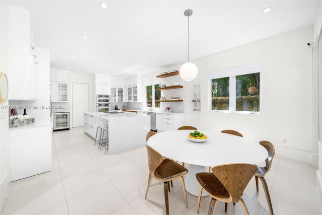 5 of 26 - 2820 Brickell Ave, Miami, FL