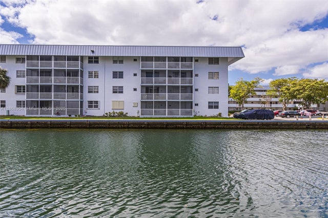 4 of 30 - 3600 Ne 170th St D-112, North Miami Beach, FL