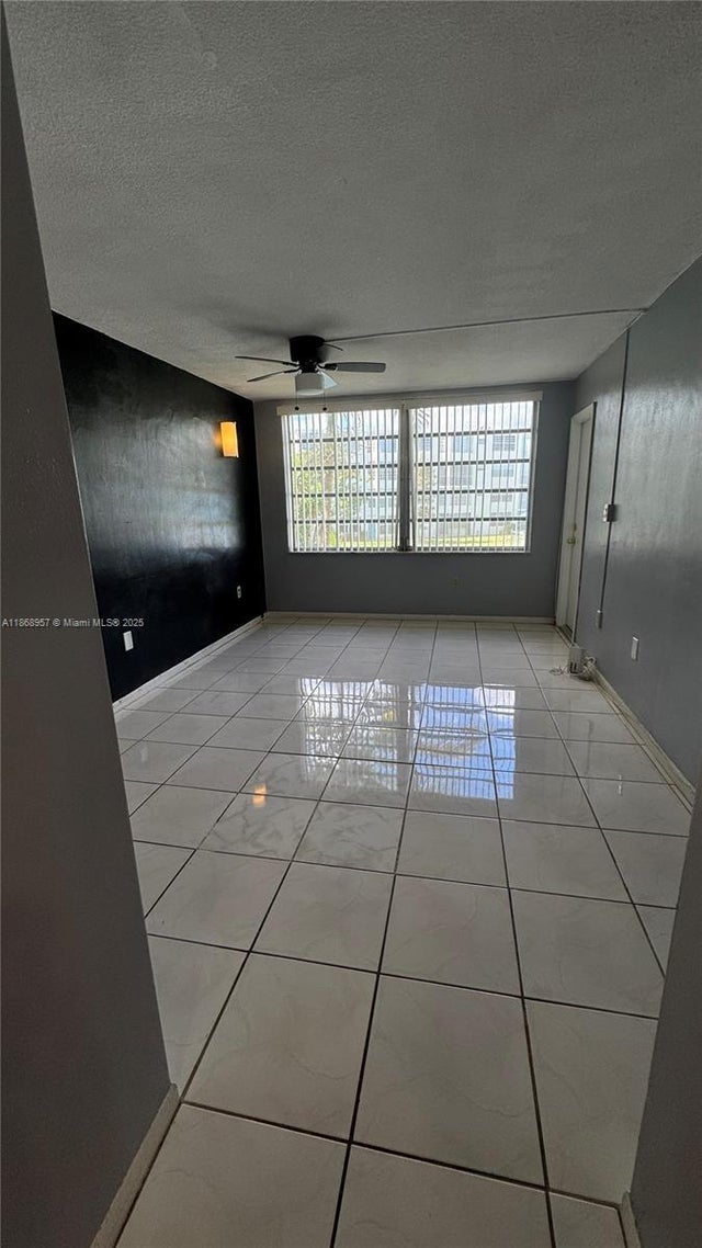 4 of 15 - 1701 Ne 191st St A214, Miami, FL
