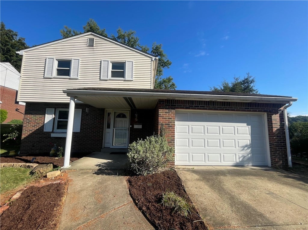 300 Oliver Drive, White Oak