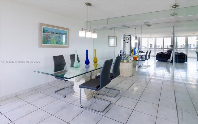 3 of 26 - 3200 Collins Ave 12-8, Miami Beach, FL