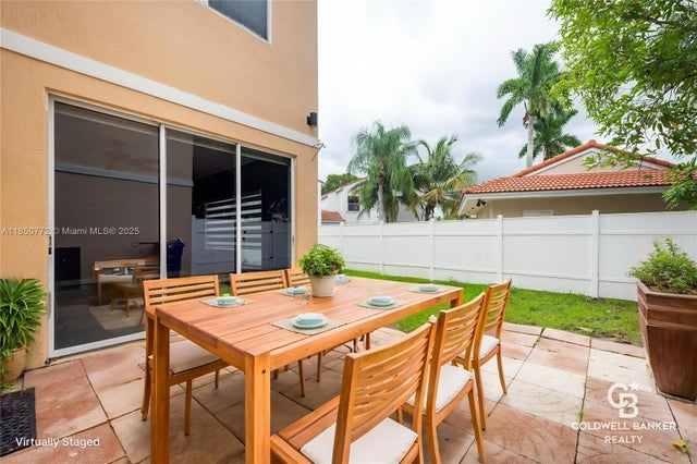 3 of 27 - 18021 Sw 11th Ct, Pembroke Pines, FL