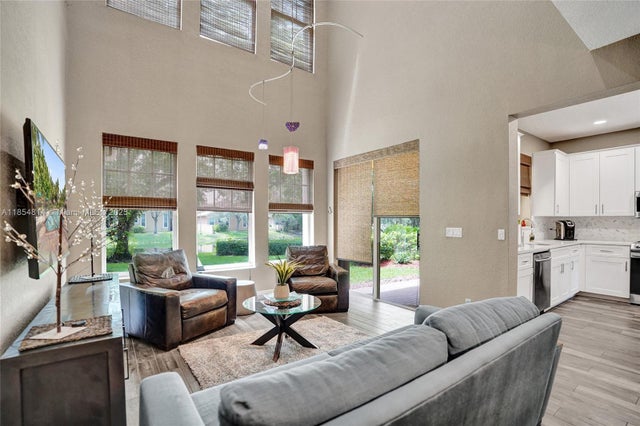 3 of 41 - 5724 Nw 120th Ave, Coral Springs, FL