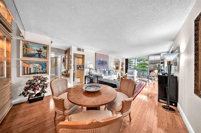 4 of 32 - 600 Biltmore Way 201, Coral Gables, FL