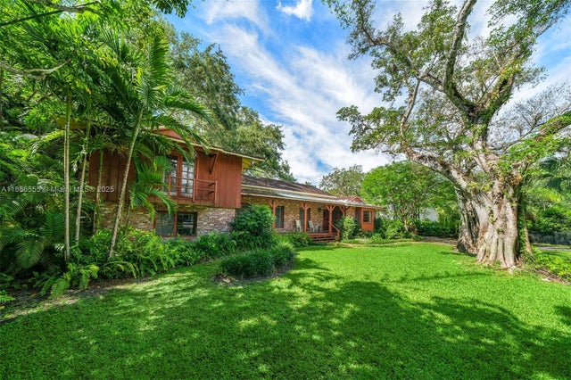 3 of 14 - 5440 Hammock Dr, Coral Gables, FL