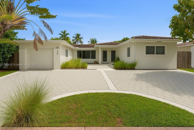 1 of 43 - 235 Fairway Dr, Miami Beach, FL