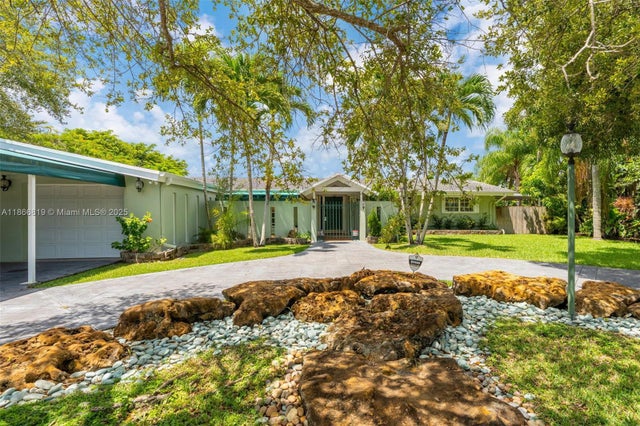 2 of 32 - 27520 Sw 164th Ct, Homestead, FL