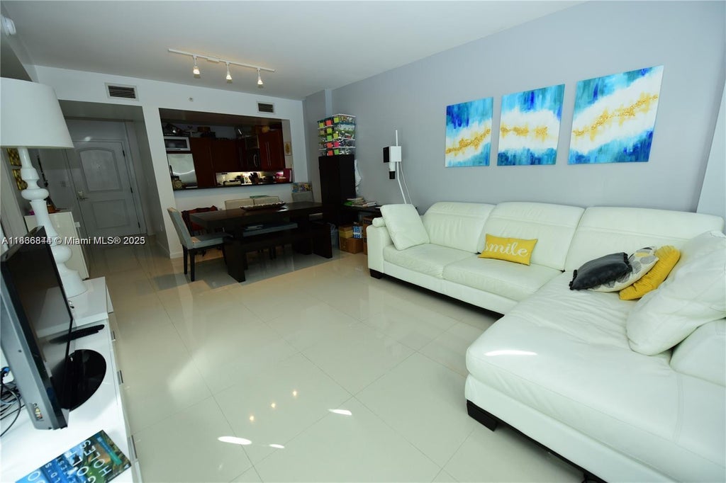 7355 Sw 89th St 622n, Miami