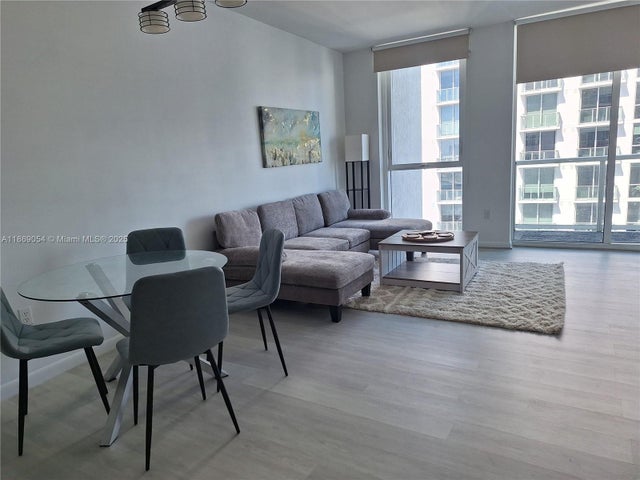 1 of 36 - 253 Ne 2nd St 2606, Miami, FL