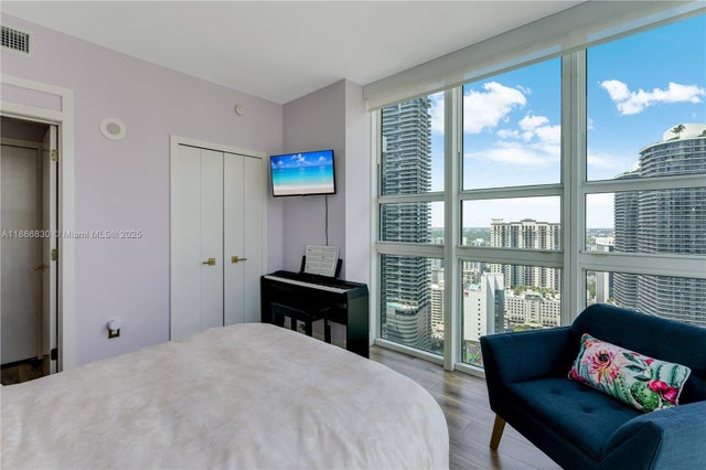 5 of 30 - 951 Brickell Ave 3601, Miami, FL