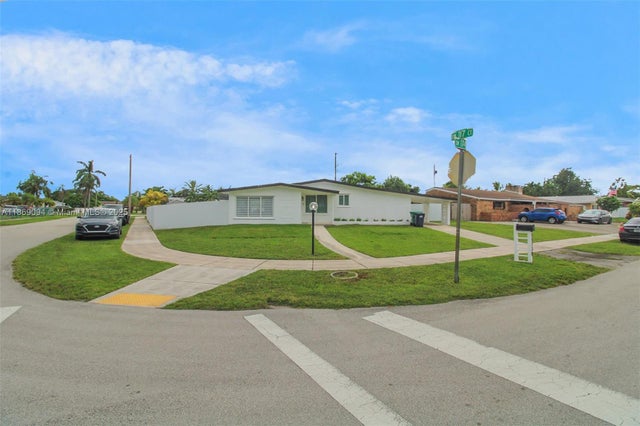2 of 26 - 11730 Sw 174th Ter, Miami, FL