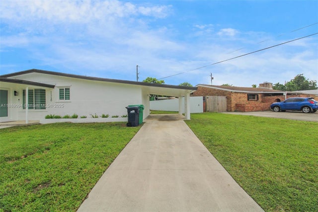 4 of 26 - 11730 Sw 174th Ter, Miami, FL