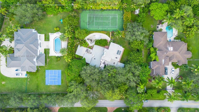 2 of 39 - 12535 Sw 60th Ct, Pinecrest, FL