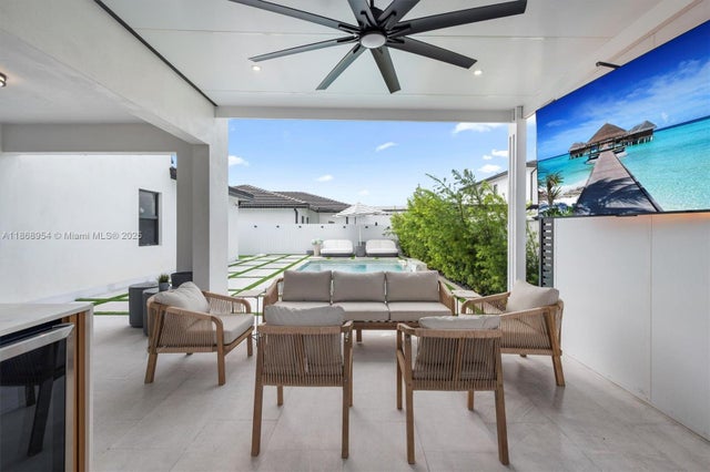 4 of 72 - 10940 Sw 180th St, Miami, FL