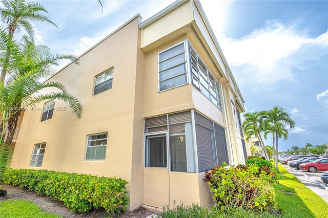 2 of 41 - 402 Capri I 402, Delray Beach, FL