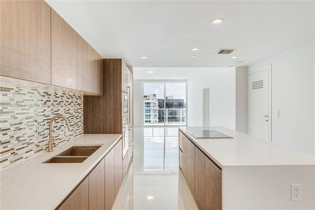 4 of 26 - 1150 102nd St 703, Bay Harbor Islands, FL