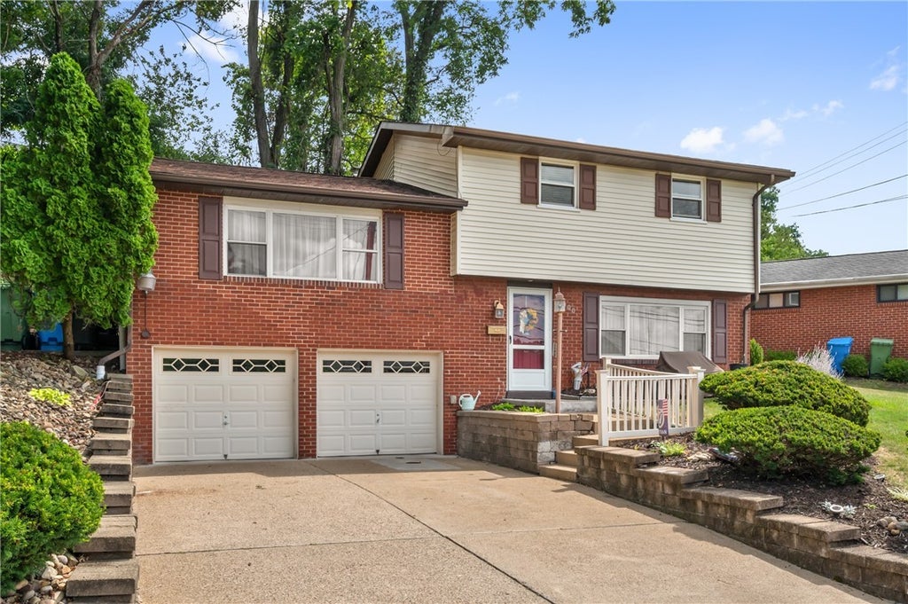 900 Maplewood Drive, Castle Shannon