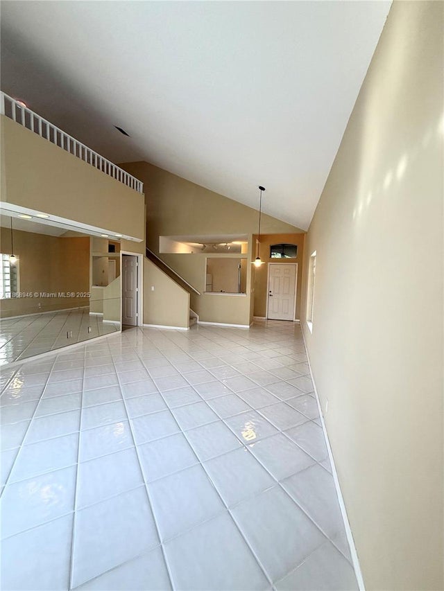 3 of 20 - 4004 Dorado Dr, Riviera Beach, FL
