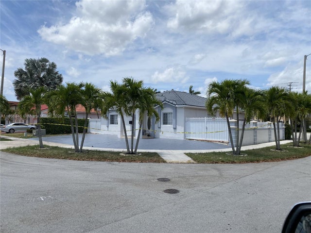 1 of 4 - 16331 Sw 56th Ter, Miami, FL