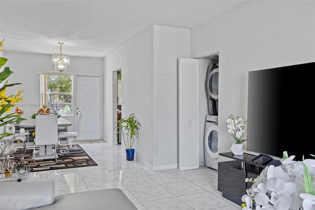 4 of 14 - 422 Nw 84th St 422, Miami, FL