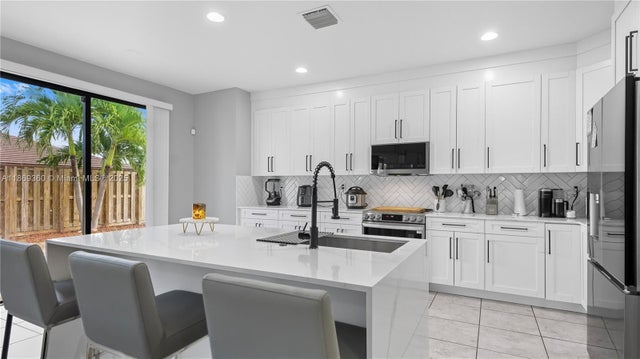 1 of 47 - 15305 Sw 173rd St, Miami, FL