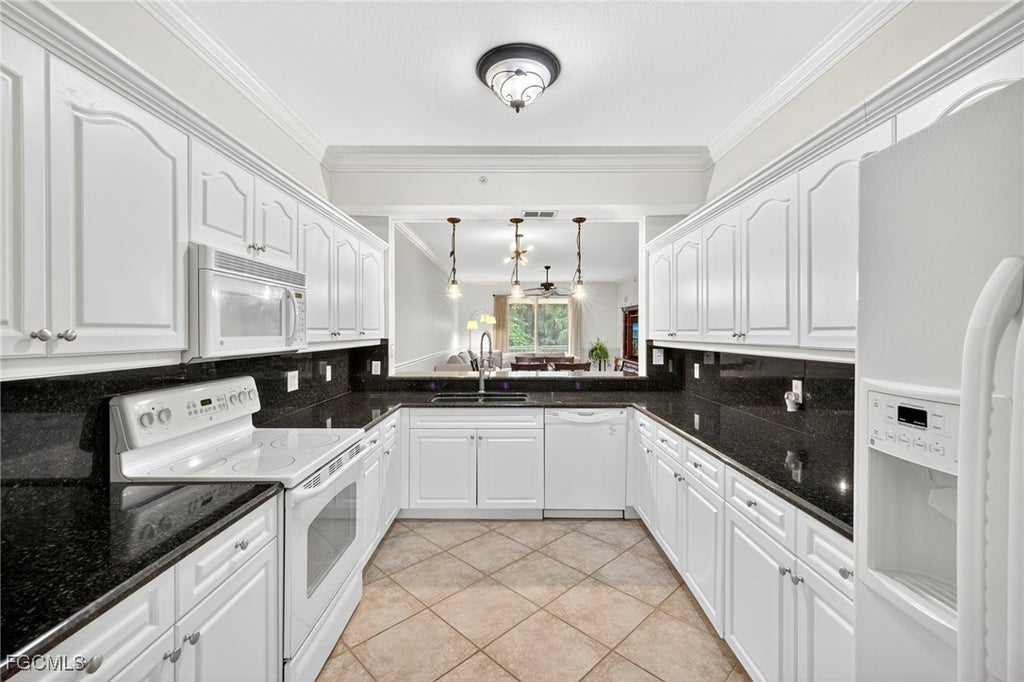8341 Whiskey Preserve Cir 512, FORT MYERS