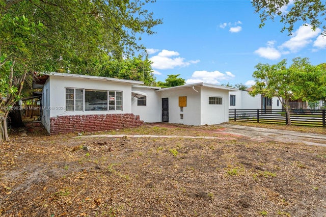 3 of 40 - 350 Nw 45th St, Miami, FL
