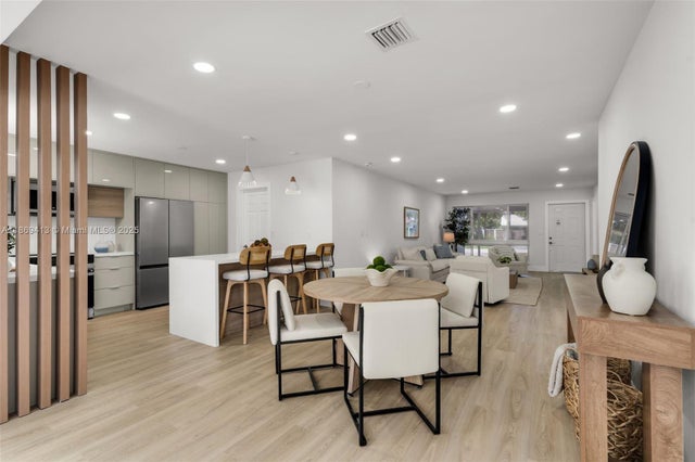 5 of 40 - 3920 Hayes St, Hollywood, FL