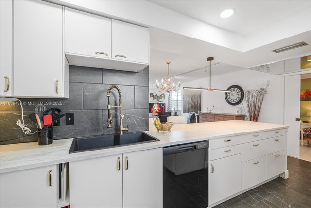 3 of 43 - 6100 Nw 2nd Ave 423, Boca Raton, FL