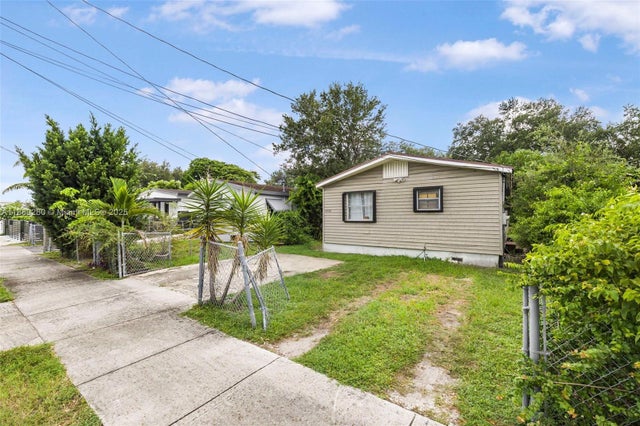 3 of 20 - 4510 Nw 33rd Ave, Miami, FL