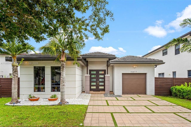 15877 Sw 136th Way, Miami