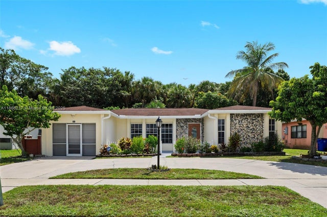 1 of 24 - 791 Sw 49th Ter, Margate, FL