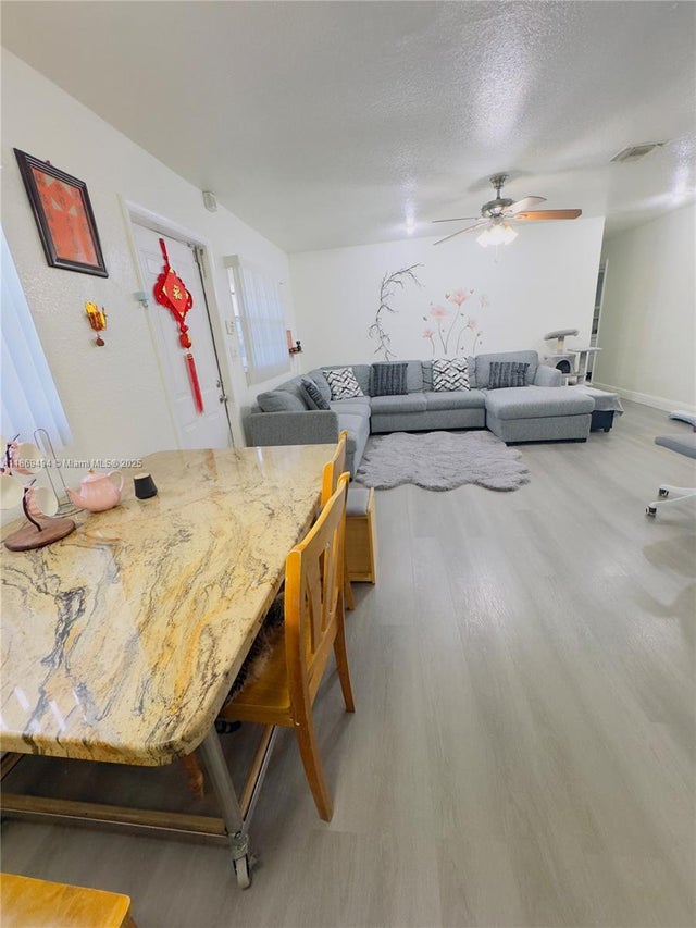 3 of 20 - 5721 Sw 54th Ter, Davie, FL
