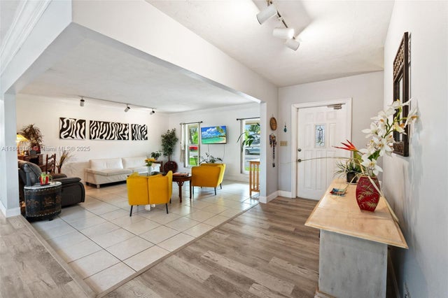 2 of 38 - 11911 Nw 14th Ct, Pembroke Pines, FL