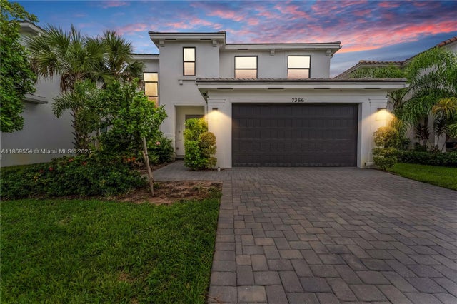 3 of 49 - 7356 Estero Dr, Lake Worth, FL