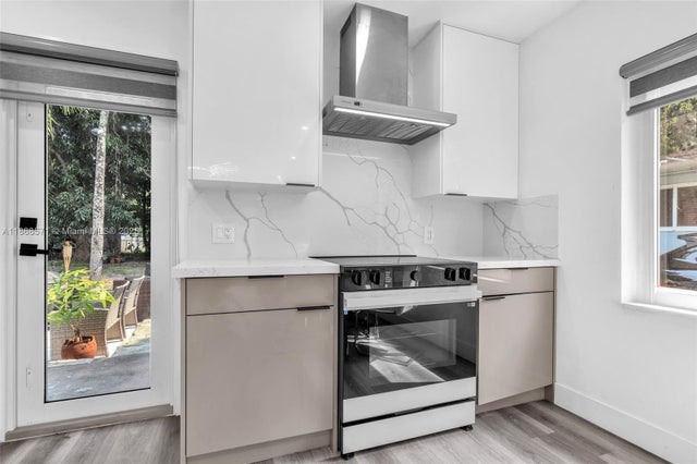 1 of 26 - 886 Ne 134th St, North Miami, FL