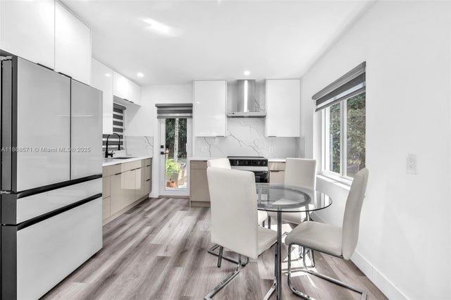 3 of 26 - 886 Ne 134th St, North Miami, FL