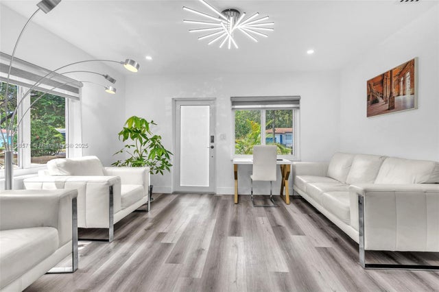 4 of 26 - 886 Ne 134th St, North Miami, FL