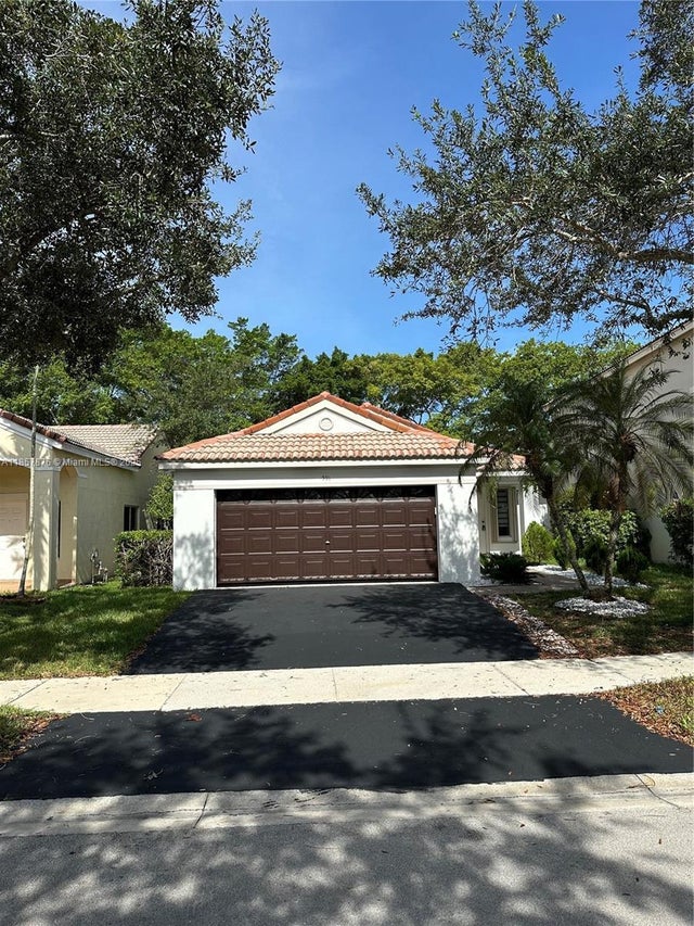2 of 35 - 591 Talavera Rd, Weston, FL