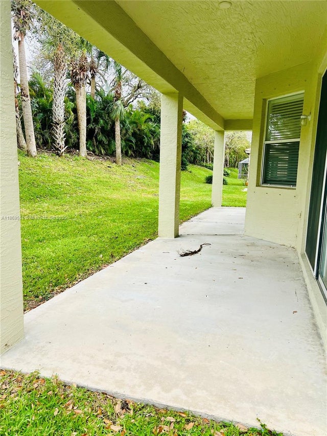 5 of 14 - 832 Sw Rocky Bayou Ter, St Lucie West, FL