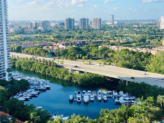 2 of 20 - 19101 Ne 36th Ct 2607, Aventura, FL