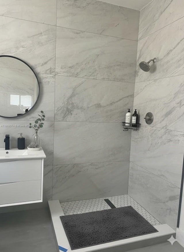4 of 5 - 561 Nw 41st St, Miami, FL