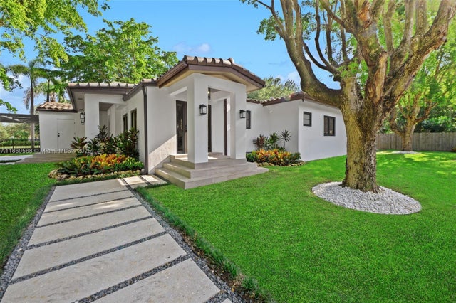 4 of 36 - 7402 Sw 54th Ave, Miami, FL