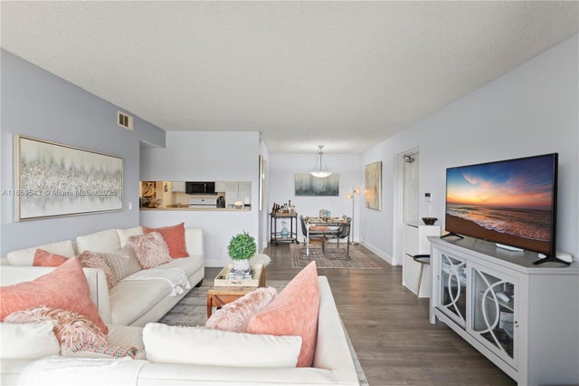 5 of 32 - 13791 Oneida Dr F2, Delray Beach, FL