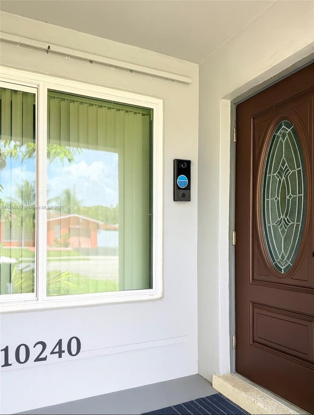 1 of 25 - 10240 Sw 160th Ter, Miami, FL