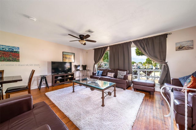 5 of 8 - 7120 Duval St, Hollywood, FL