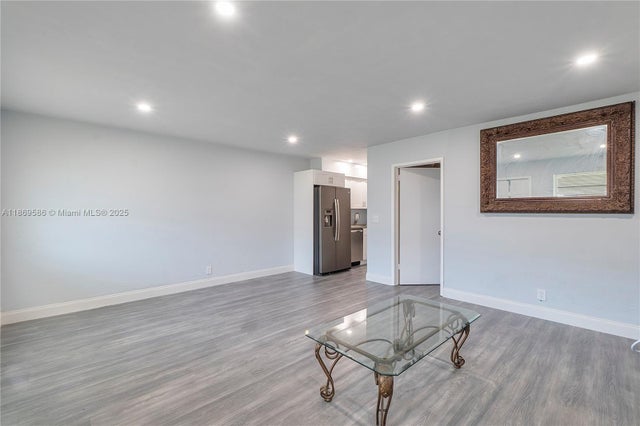 5 of 13 - 2901 Polk St 5, Hollywood, FL