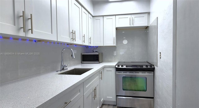 2 of 16 - 2901 Polk St 14, Hollywood, FL