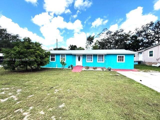 1 of 25 - 2003 Roseland Ave, Sebring, FL
